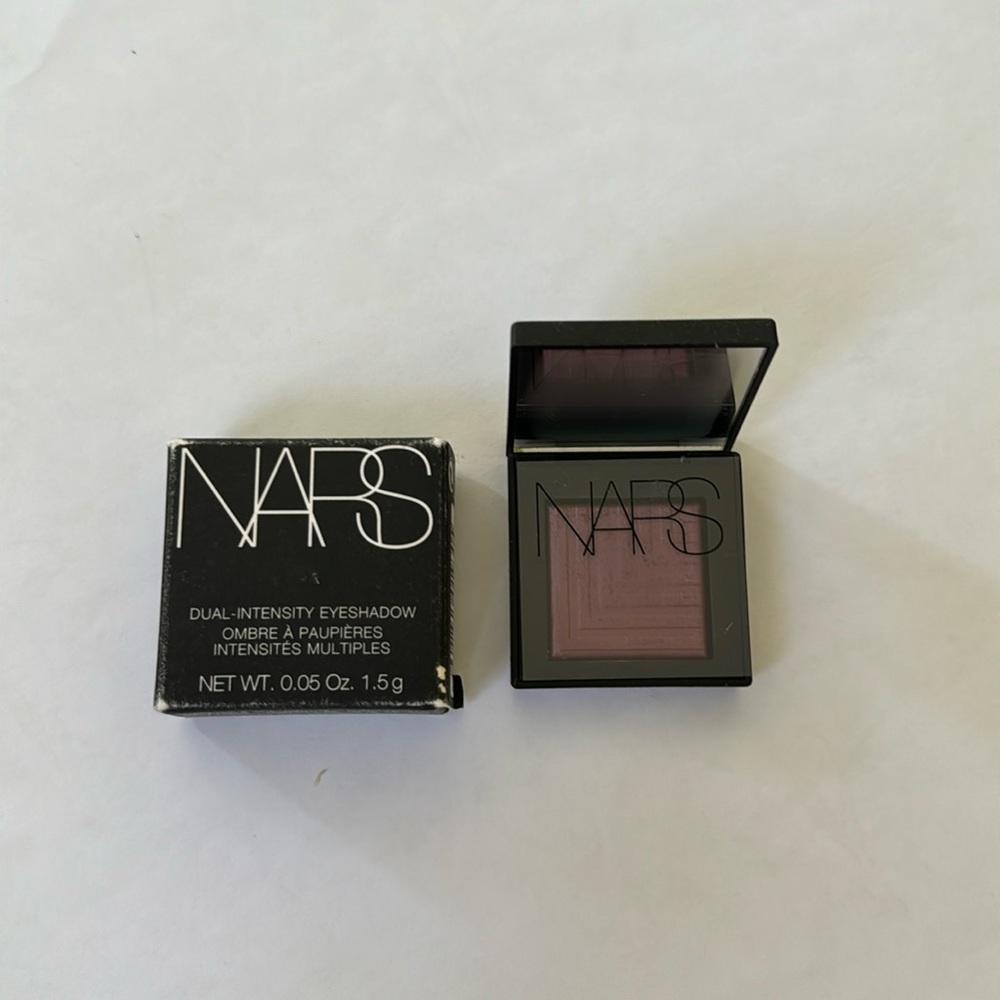 NARS Dual-Intensity Eyeshadow Desdemona 1930